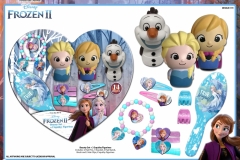 FROZEN-II-GIFTS-Beauty-Set-and-Squishy-Presentation-ET